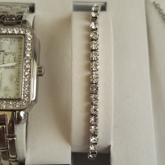 Cote d' Azur Watch, Necklace Bracelet Set - Picture 4 of 7